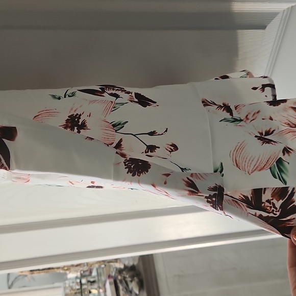 Floral Ruffle Dress - Picture 2 of 2